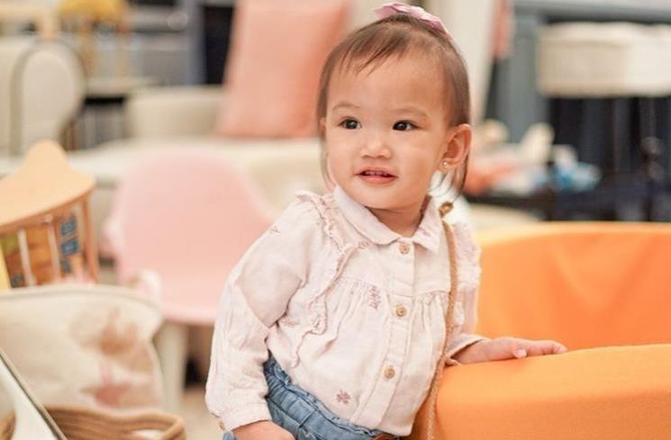 Anak Artis Punya Follower Instagram Terbanyak. (Instagram/@missclaireherbowo)