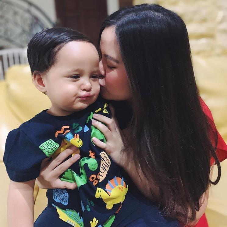 Tasya Kamila Momong Anak. (Instagram/@tasyakamila)