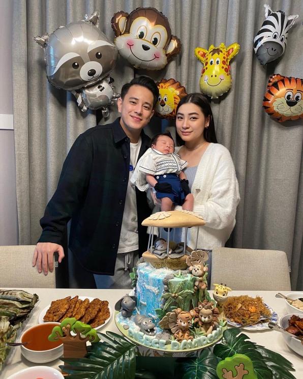 Artis rayakan Natal pertama setelah menikah (Instagram/@billydavidson_)