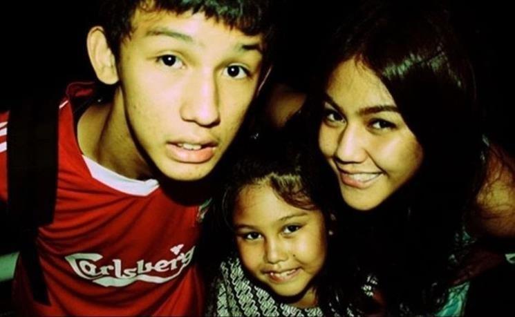 Potret Masa Kecil Vanesha Prescilla dan Sissy Priscillia. (Instagram/@vaneshaass)