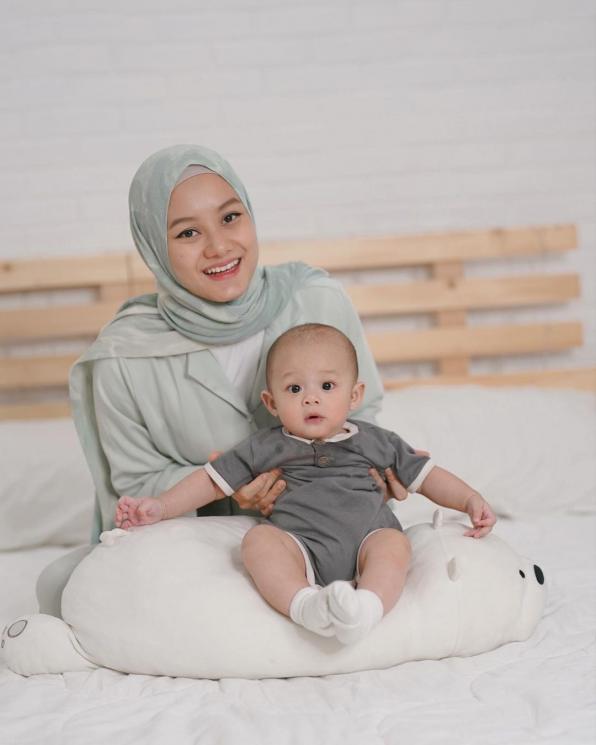 Dinda Hauw (Instagram/@dindahw)