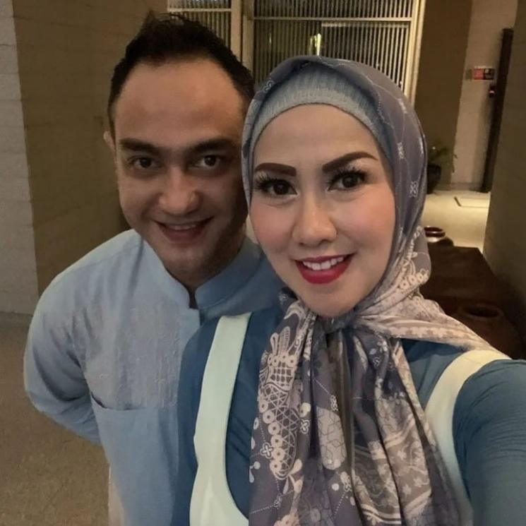 Gaya Pacaran Venna Melinda dan Ferry Irawan (Instagram/@vennamelindareal)