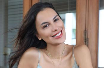 Sophia Latjuba Umbar Body Goals saat Ultah, Bak Gadis Remaja 25 Tahun!