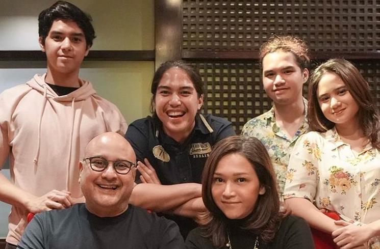 Potret Harmonis Maia Estianty dan Irwan Mussry. (Instagram/@maiaestiantyreal)