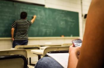 3 Rekomendasi Aplikasi Belajar Online Terbaik Bagi Calon Guru