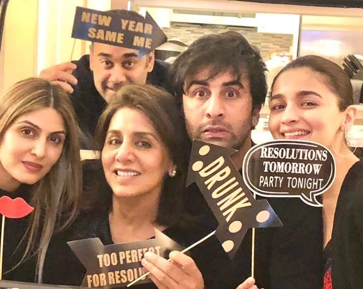 Seleb Bollywood Jadi Ibu di Usia Muda (Instagram/@neetu54)