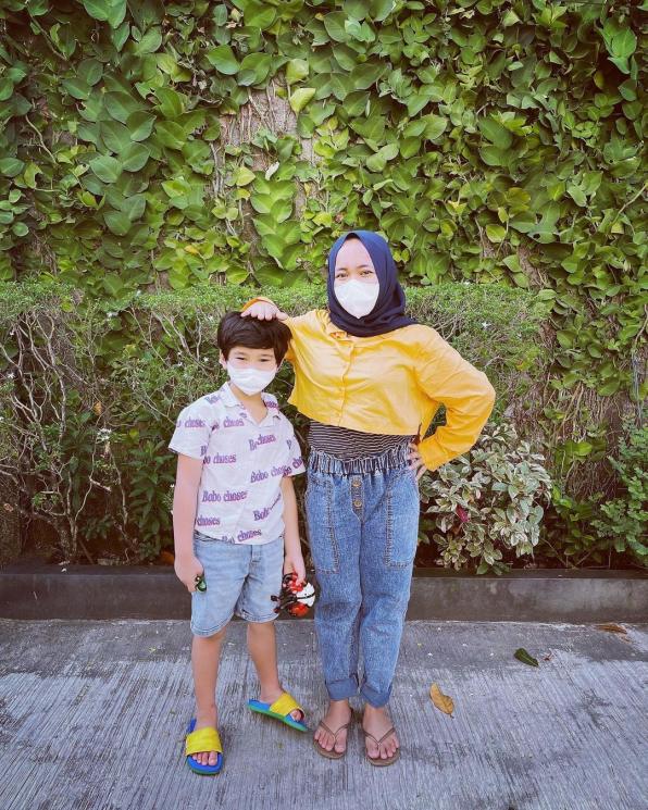 Potret Kompak Rafathar dan Mbak Lala (Instagram/@shela_lala96)