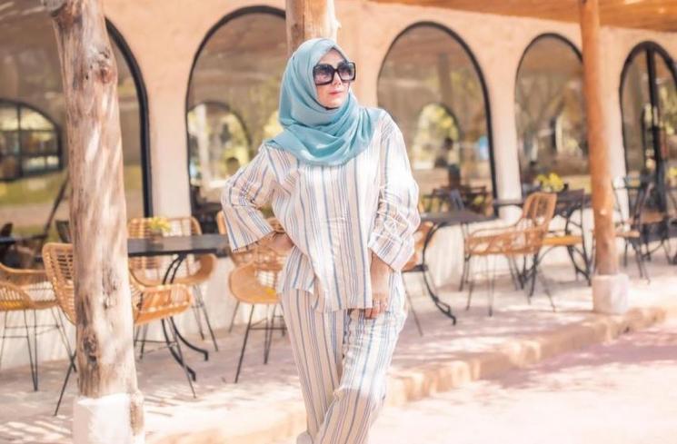 Gaya Kece Amy Qanita saat liburan (Instagram/@amy_r_qanita)