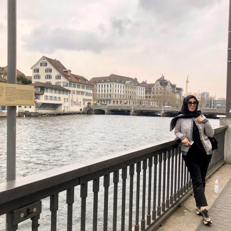 Gaya Kece Amy Qanita saat liburan (Instagram/@amy_r_qanita)