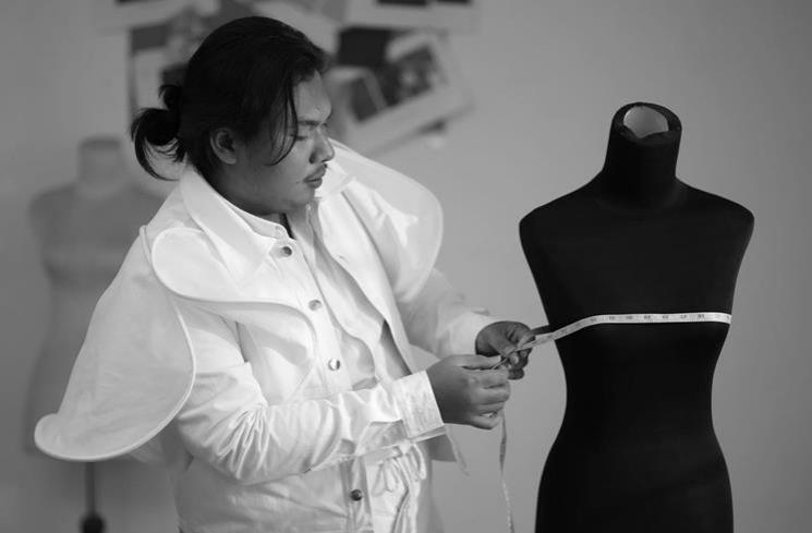 Outfit Unik Keanu Agl. (Instagram/@keanuagl)
