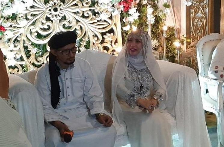 Roro Fitria dan calon suaminya, Andre Irawan [Matamata.com/Ismail]