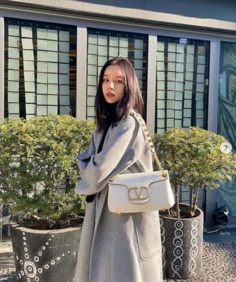Artis Korea Rajin Donasi. (Instagram/hyeri_0609)