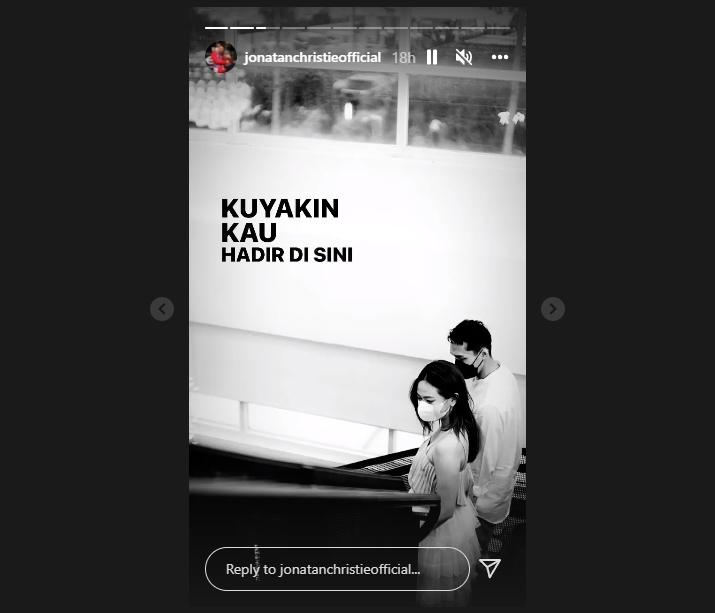 Momen Tunangan Shanju Eks JKT48 dan Jonatan Christie (instagram/@jonatanchristieofficial)