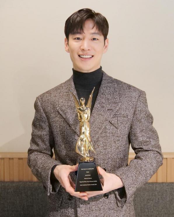 Fakta Film Escape (instagram/@leejehoon_official)