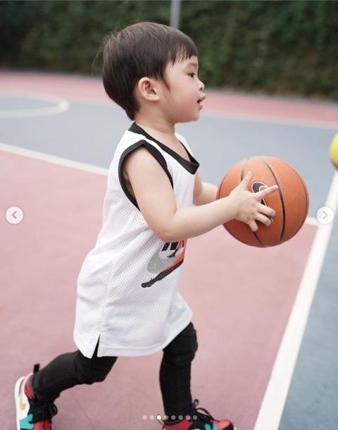 Potret Raphael Moeis Latihan Basket (Instagram/@raphaelmoeis)