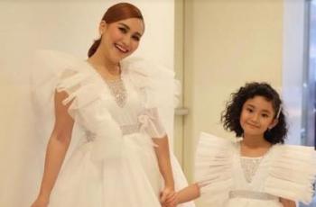 7 Potret Bilqis Anak Ayu Ting Ting Berhijab, Kembali Bawakan Acara Religi