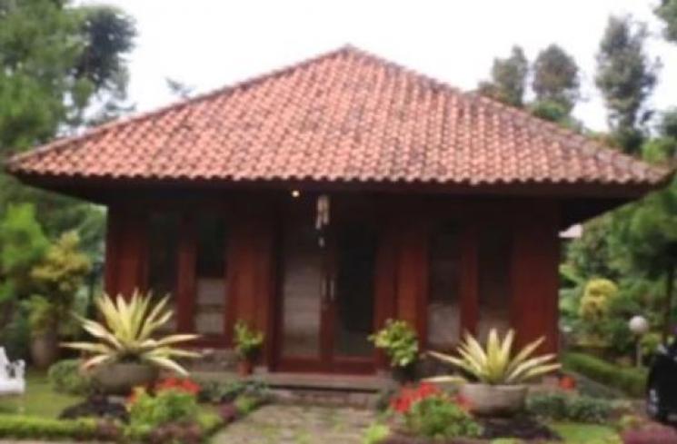 Villa Camelia Malik tampak  dari depan