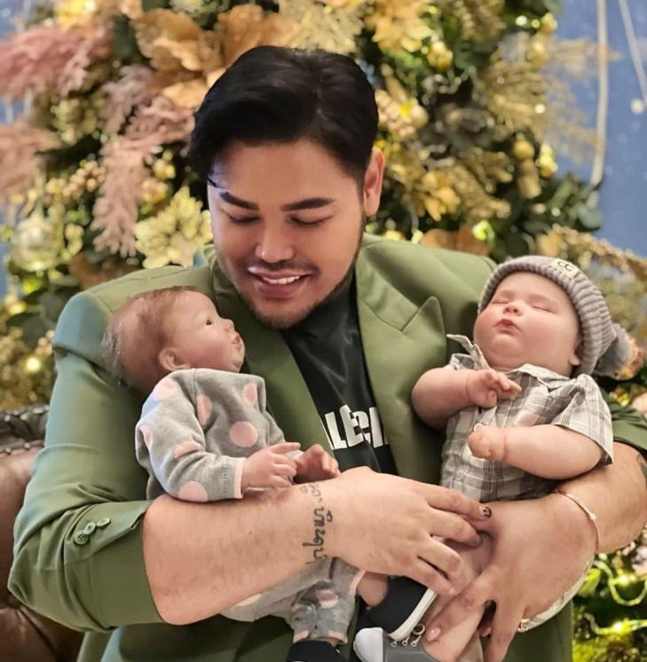 Potret Ivan Gunawan Momong Miracle dan Marvel (instagram/@anakputramahkota)