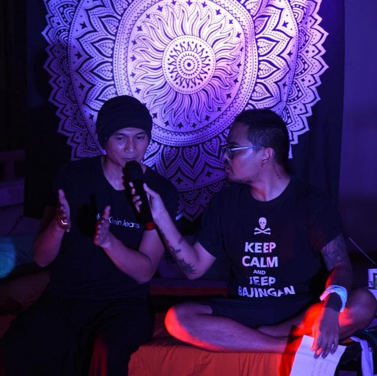 Anji memperlihatkan potretnya bersama Coki Pardede di tempat rehabilitasi. (Instagram/duniamanji)
