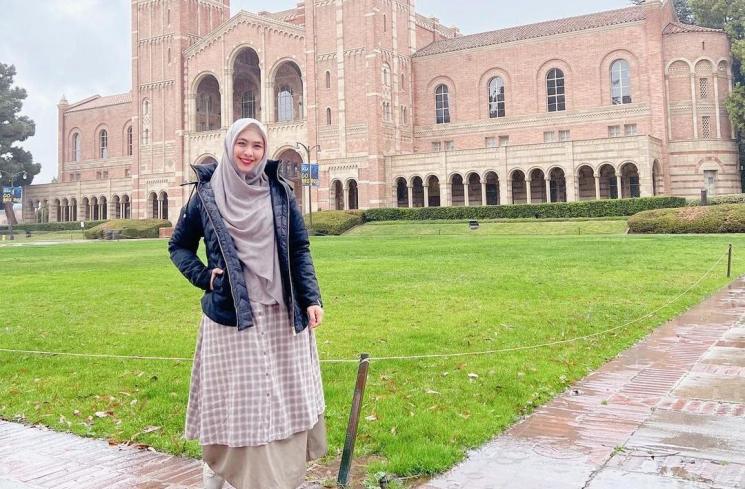 Potret Oki Setiana Dewi di Los Angeles (instagram/@okisetianadewi)