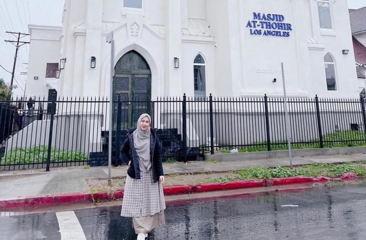 Potret Oki Setiana Dewi di Los Angeles (instagram/@okisetianadewi)