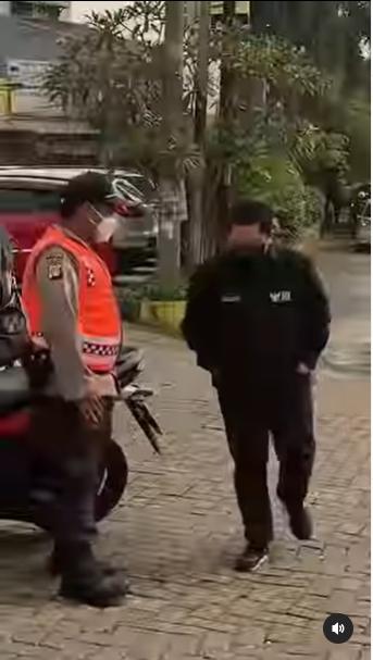 Erick Thohir parodikan video musik NOAH "Yang Terdalam". (Instagram/erickthohir)