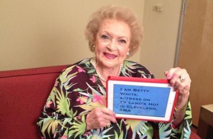 (Twitter/@BettyMWhite)