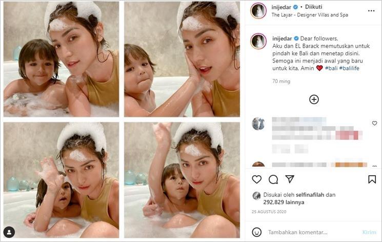 Artis Pamer Foto Lagi Mandi. (Instagram/@inijedar)