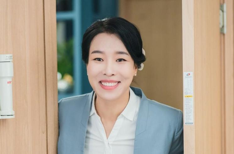 Sinopsis Internal Medicine Director Park (Instagram/@tving.official)