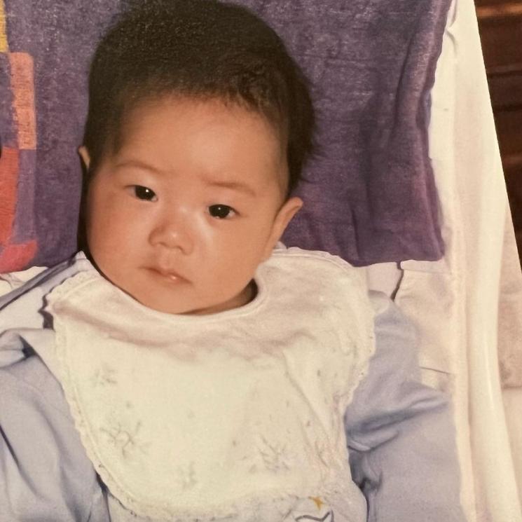 Jisoo BLACKPINK saat masih kecil. (Instagram/@sooyaaa__)