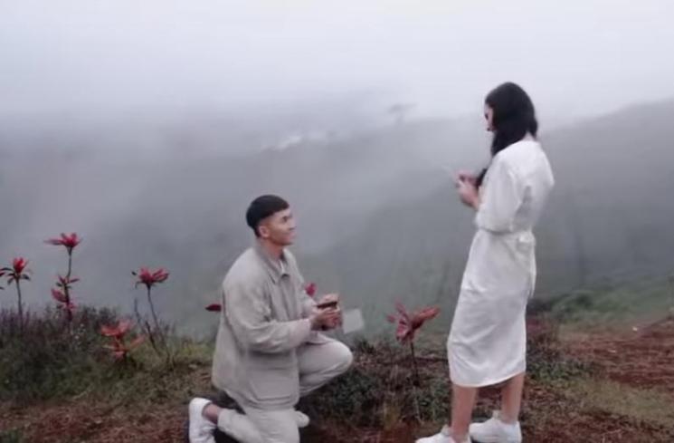 Potret Rafael Tan Lamar Pacar. (Instagram/topoto.photography)