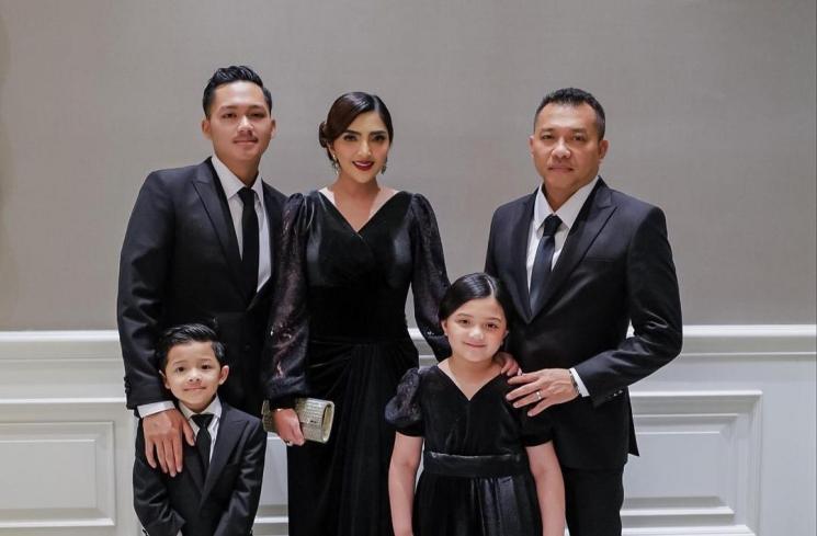 Adu Gaya Raul Lemos dan Anang Hermansyah (instagram/@ananghijau/@raullemos06)