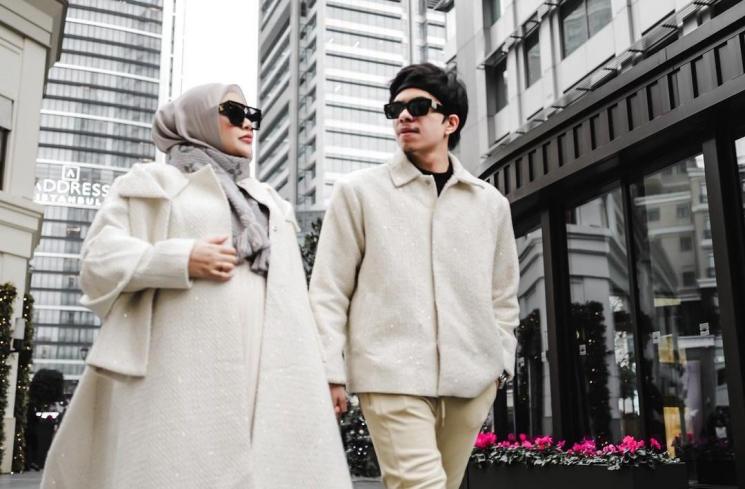 Fashion Hamil Aurel Hermansyah(Instagram/@aurelie.hermansyah)