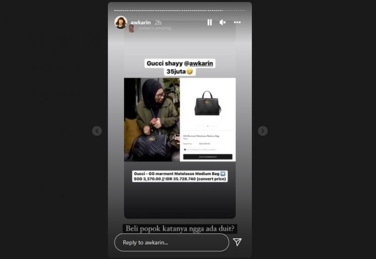 Awkarin soroti tas yang dipakai oleh ibu Gaga Muhammad. (Instagram/awkarin)