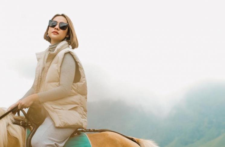 Momen BCL Liburan Bareng Anak di Bromo (instagram/@bclsinclair)