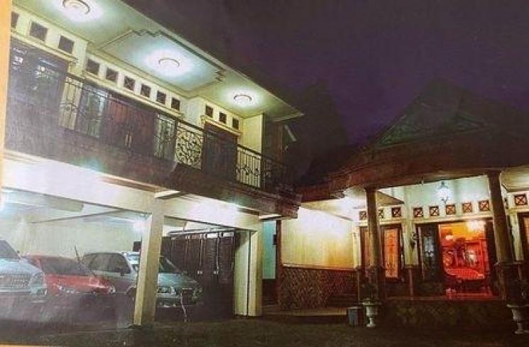  Potret Rumah Ibu Inul Daratista di Kampung (99.co)