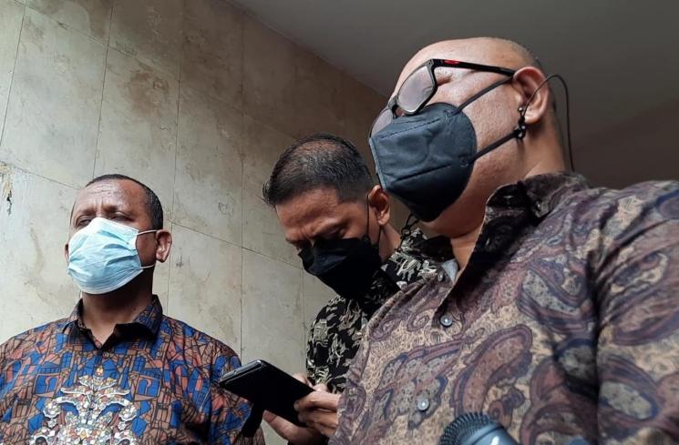 Doddy Sudrajat dan kuasa hukum, Djamaluddin Koedoeboen. (MataMata.com/Evi Ariska)