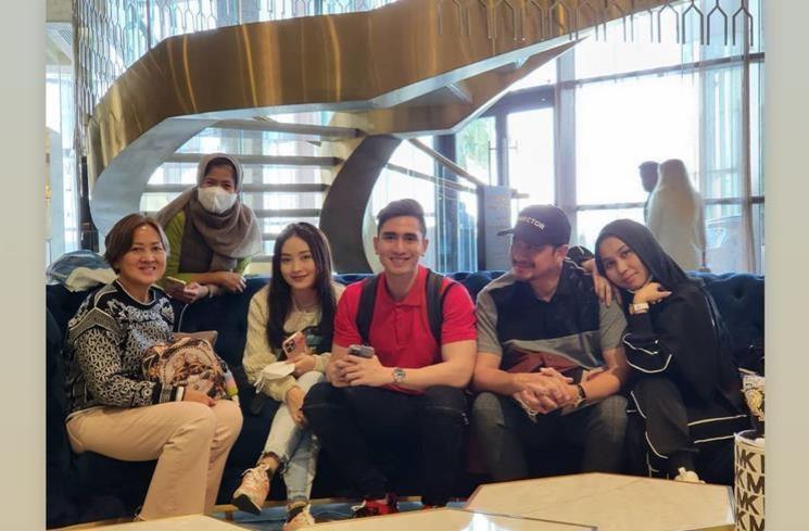 Momen Natasha Wilona dan Verrell Bramasta Liburan Bareng di Dubai. (Instagram/@bramastavrl)