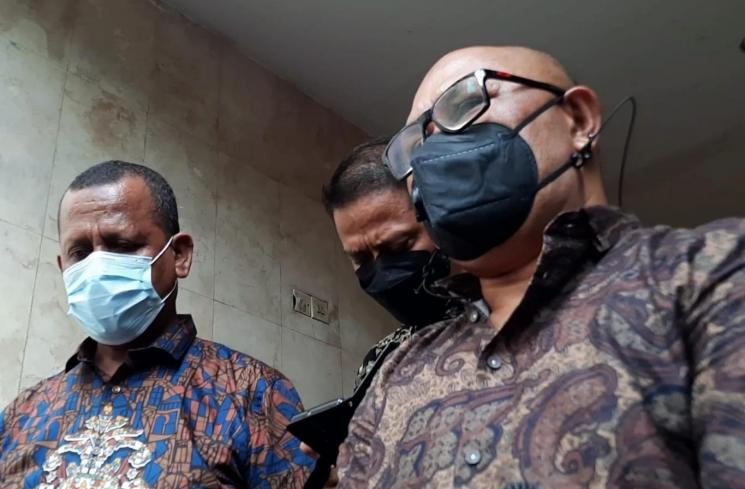 Doddy Sudrajat dan kuasa hukum, Djamaluddin Koedoeboen. (MataMata.com/Evi Ariska)
