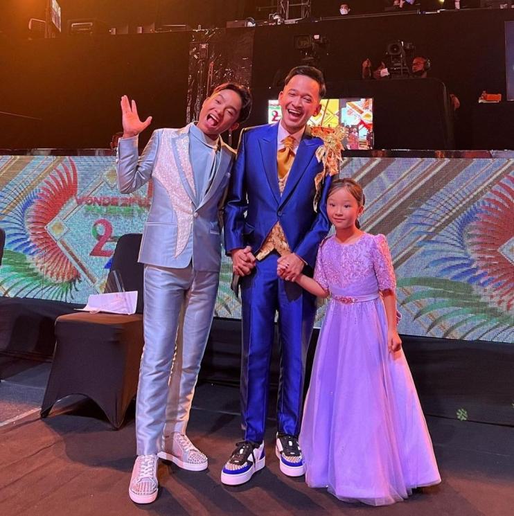 Betrand Peto, Ruben Onsu dan Thalia. (Instagram/@ivan_gunawan)