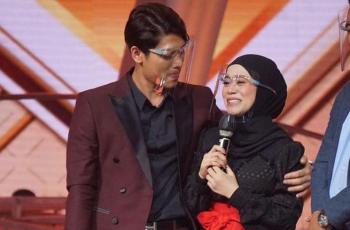 Rambut 'Beruban' Rizky Billar Bikin Lesti Kejora Syok: Zayn Malik, Minta Foto Dong!