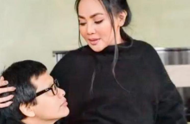 Potret Mesra Armand Maulana dan Dewi Gita (instagram/@dewigita01)