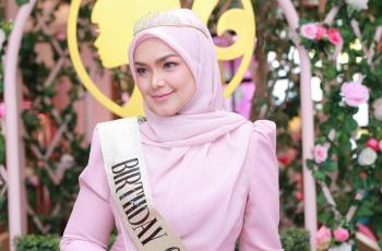 Siti Nurhaliza Manglingi Bak Barbie Ultah, Netizen Syok Tahu Usia Aslinya