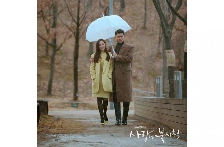 Adegan Payungan Paling Romantis di Drakor (Instagram/@tvn_drama)