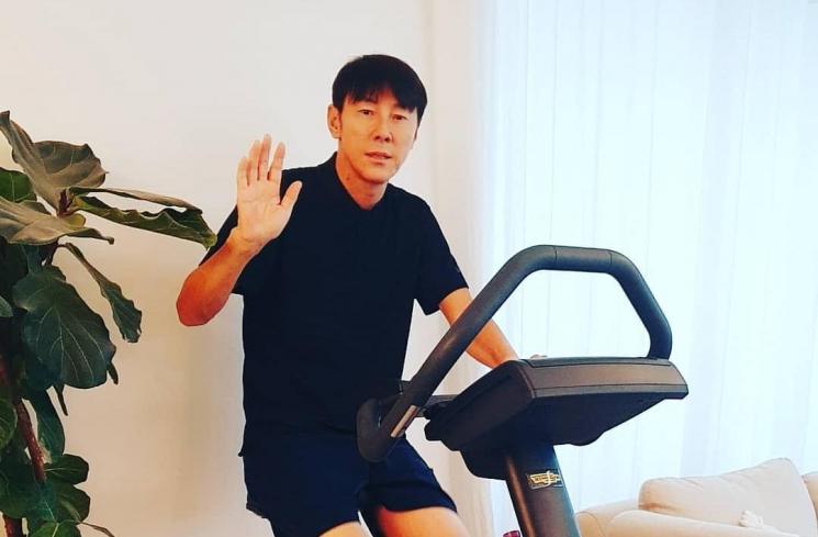 Adu Gaya Roy Kiyoshi dan Shin Tae-yong (instagram/@roykiyoshi/@shintaeyong7777)