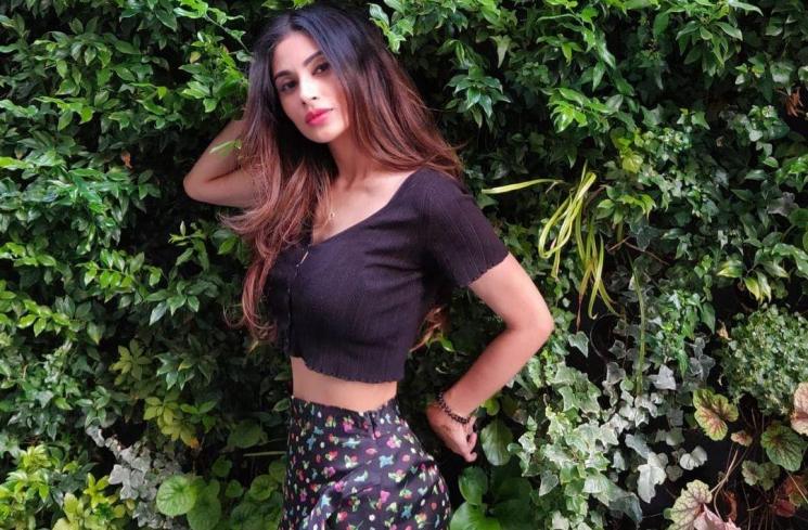 Pesona Mouni Roy (Instagram/@imouniroy)