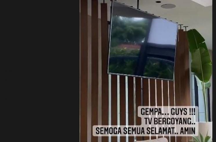 Rumah Maia kena gempa ( Instagram @maiaestiantyreal)