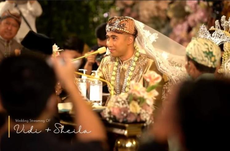 credit: Potret Pernikahan Vidi Aldiano dan Sheila Dara (YouTube/Vidi Aldiano)