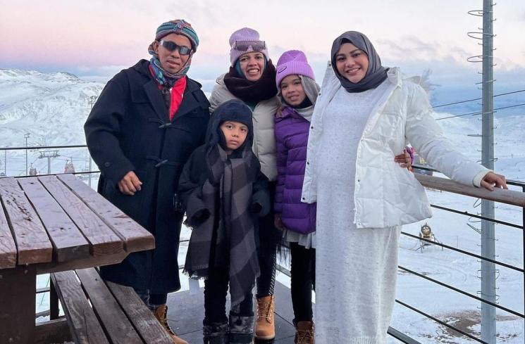 Potret Akrab Aurel Hermansyah dan Ibu Mertua (Instagram/@attahalilintar)