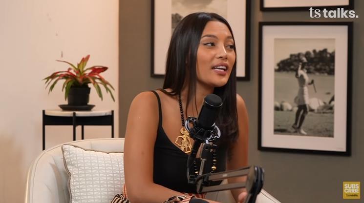 Erika Carlina didekati Charlie Puth, bongkar isi DM Instagram. (YouTube/TS Media)